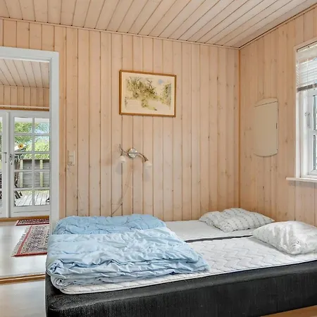 Beautiful Home In Broager With Sauna Casa de Férias *
